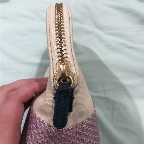 Vineyard Vines Cosmetic Case - Picture 6 of 8